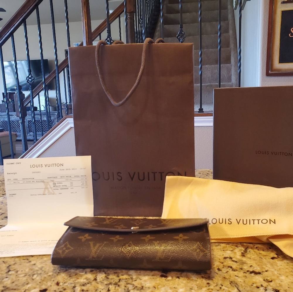 Louis Vuitton Sarah Monogram Wallet
